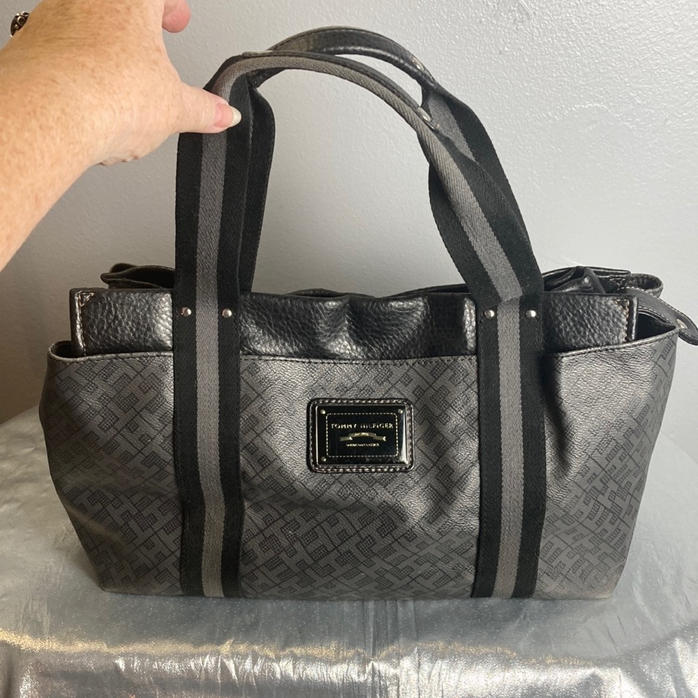 Tommy Hilfiger Vintage Black and Gray Tote Bag